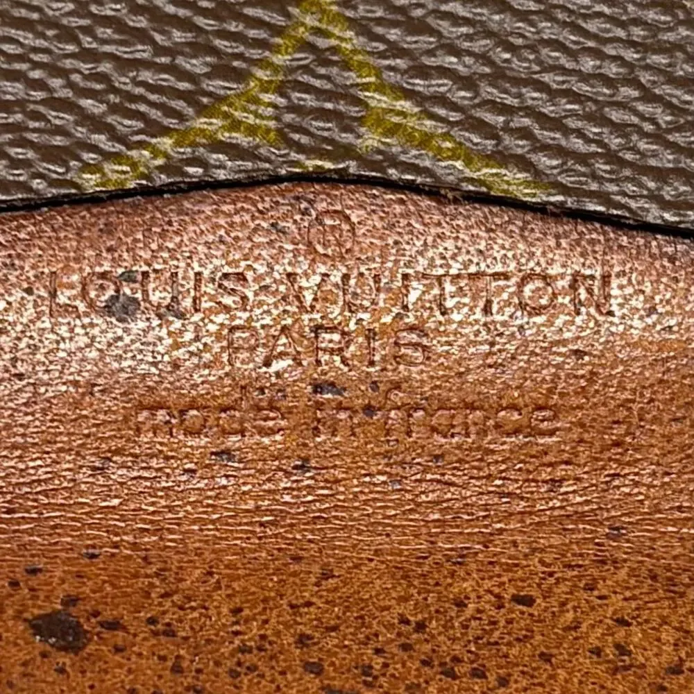 Louis Vuitton monogram classic good